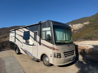 2017 Coachman Pursuit 31SB One Owner Ford V10