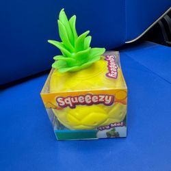 Squeeezy pineapple