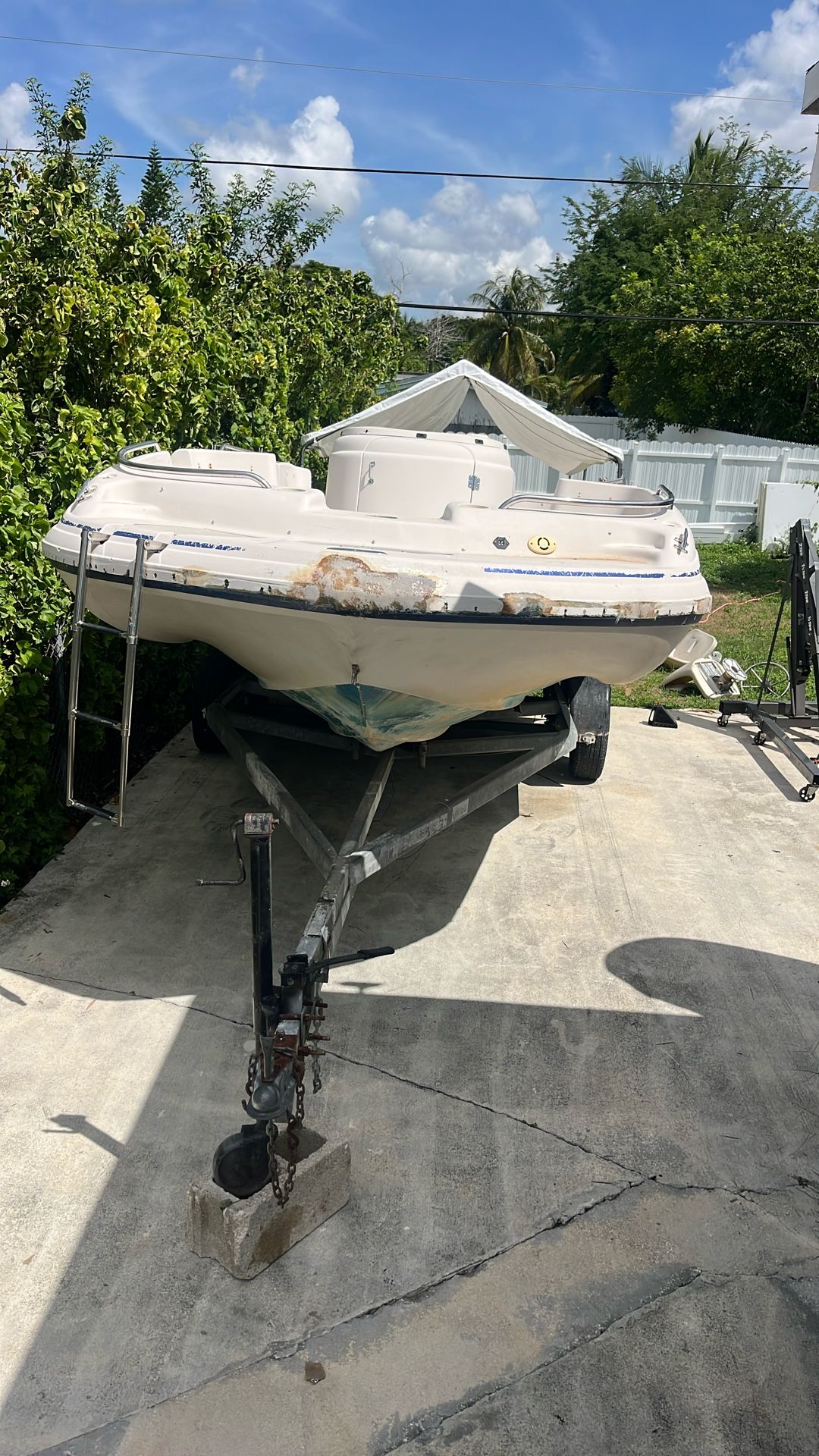 2002 Hurricane 211 Fun Deck