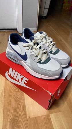 NIKE AIR MAX EXCEE 10/5