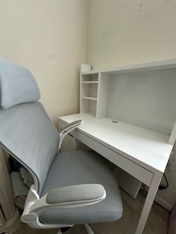 IKEA MICKE Desk + Grey Ergonomic Chair