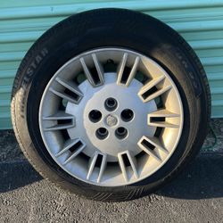 Rim And Tire With Hubcap For Chrysler (contact info removed)-2010