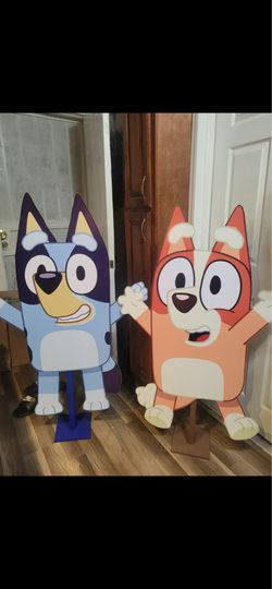 Bluey and Bingo Character Party Stands!