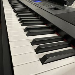 Yamaha DGX-660 Portable Grand