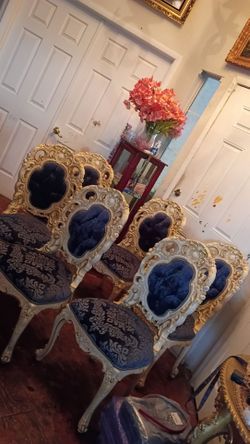 Italian chair