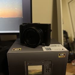 4K Digital Vlogging Camera