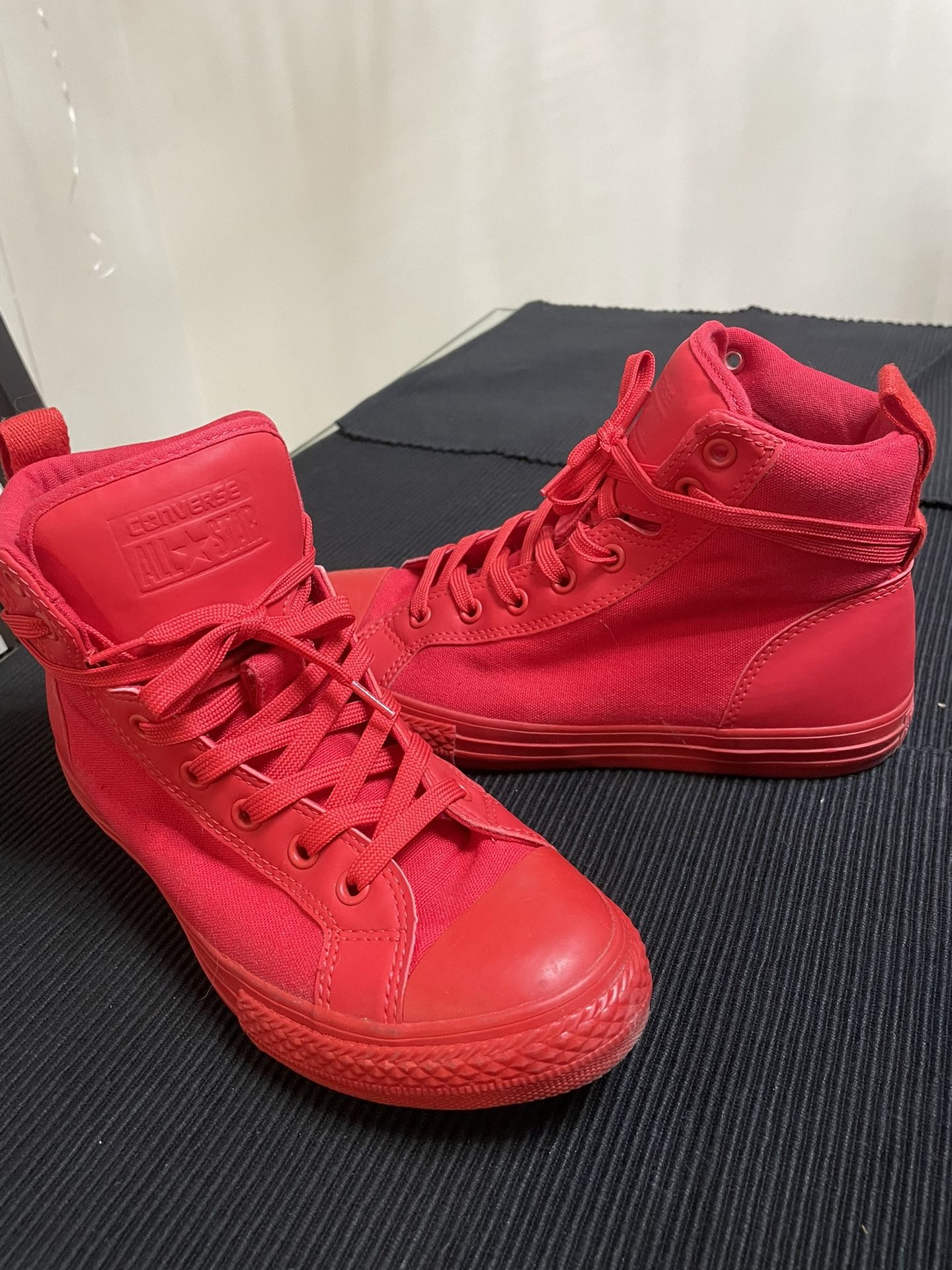 Converse Red High Top Sneaker Size Junior 4 (Woman’s 7 or 7 1/2)