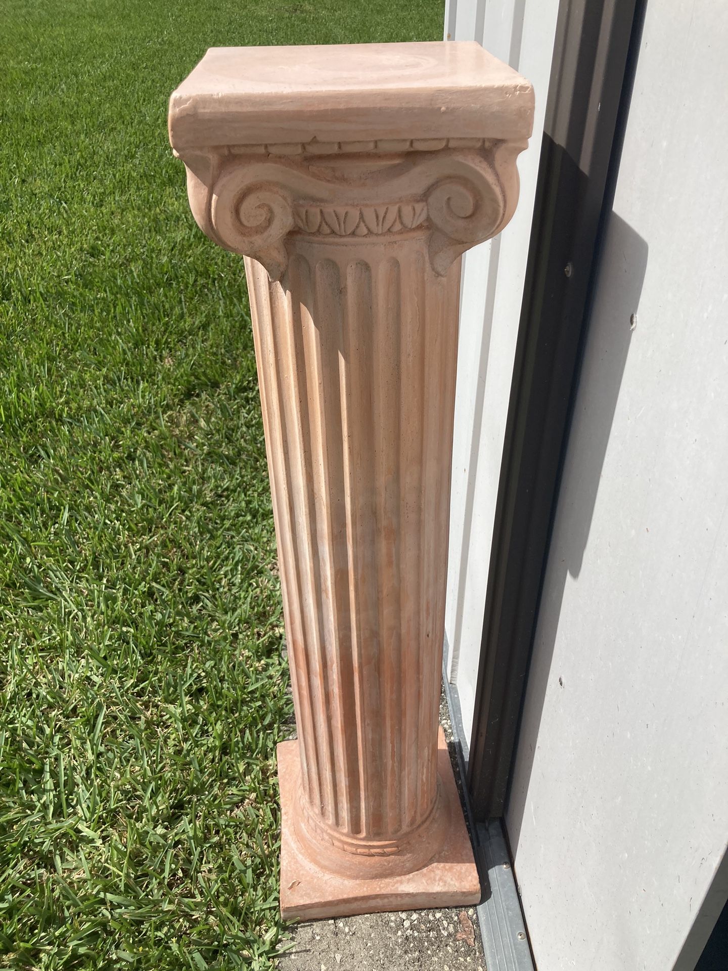 Pedestal Antique Look for Sale in Miami, FL OfferUp