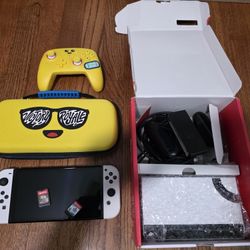 Nintendo Switch Oled Bundle.