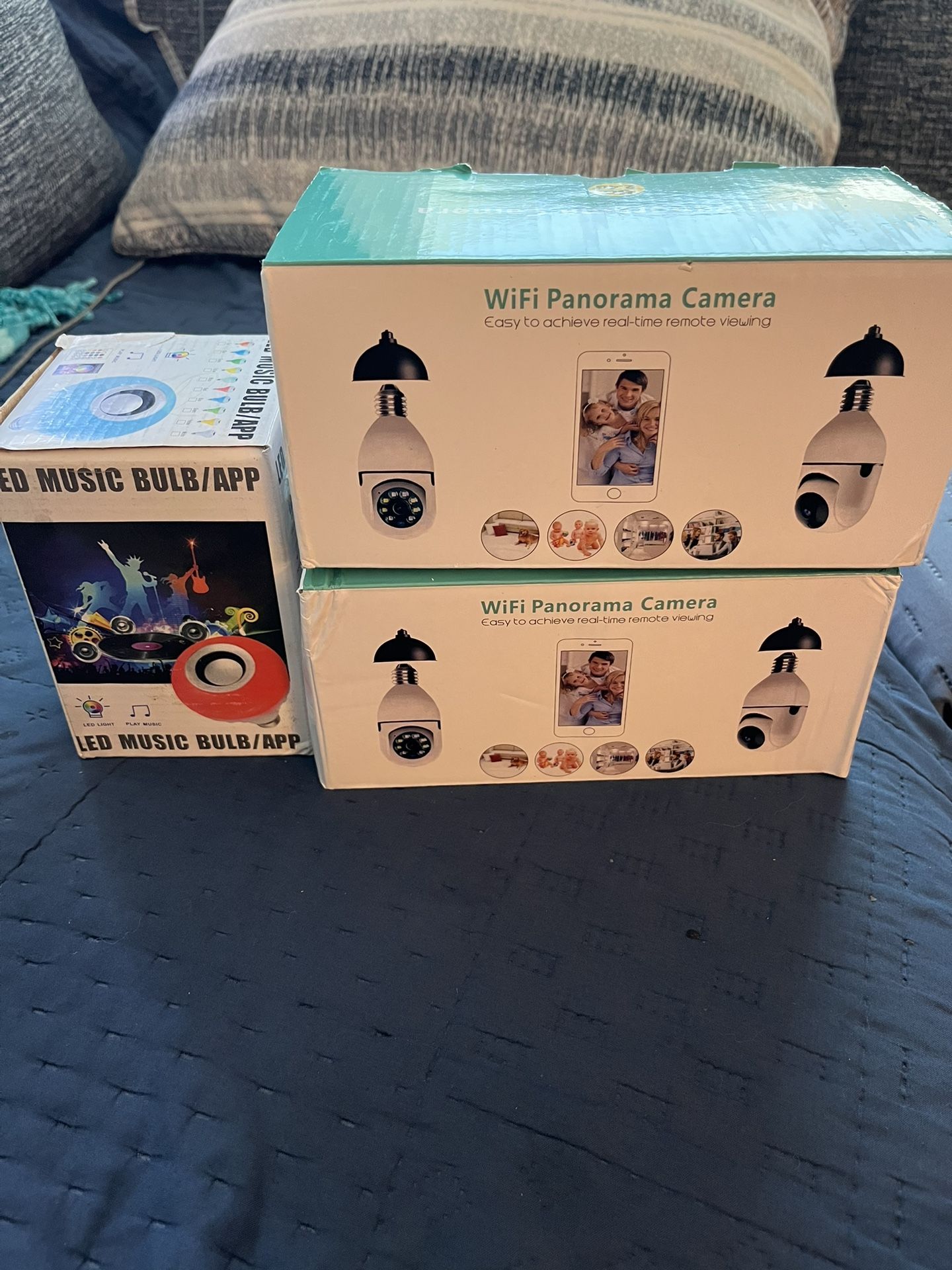 2 WiFi Surveillance Cameras And Led Music Bulb
