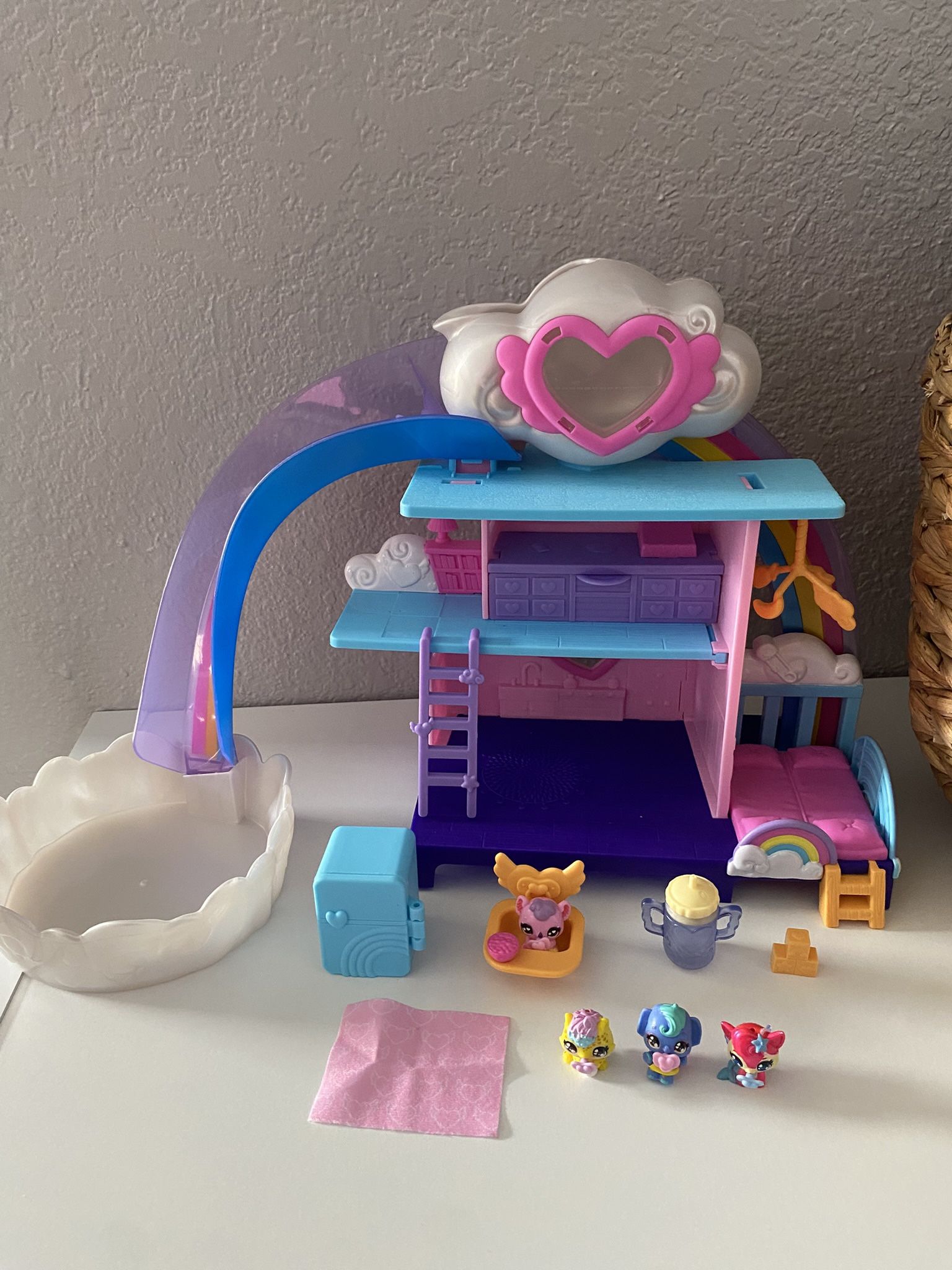 Hatchimals Alive Playset