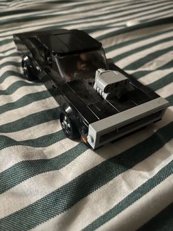 Lego Doms charger