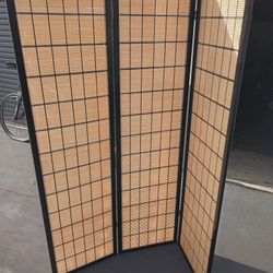 Divider