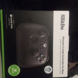 8BitDo Wireless Xbox Controller And Charging Dock