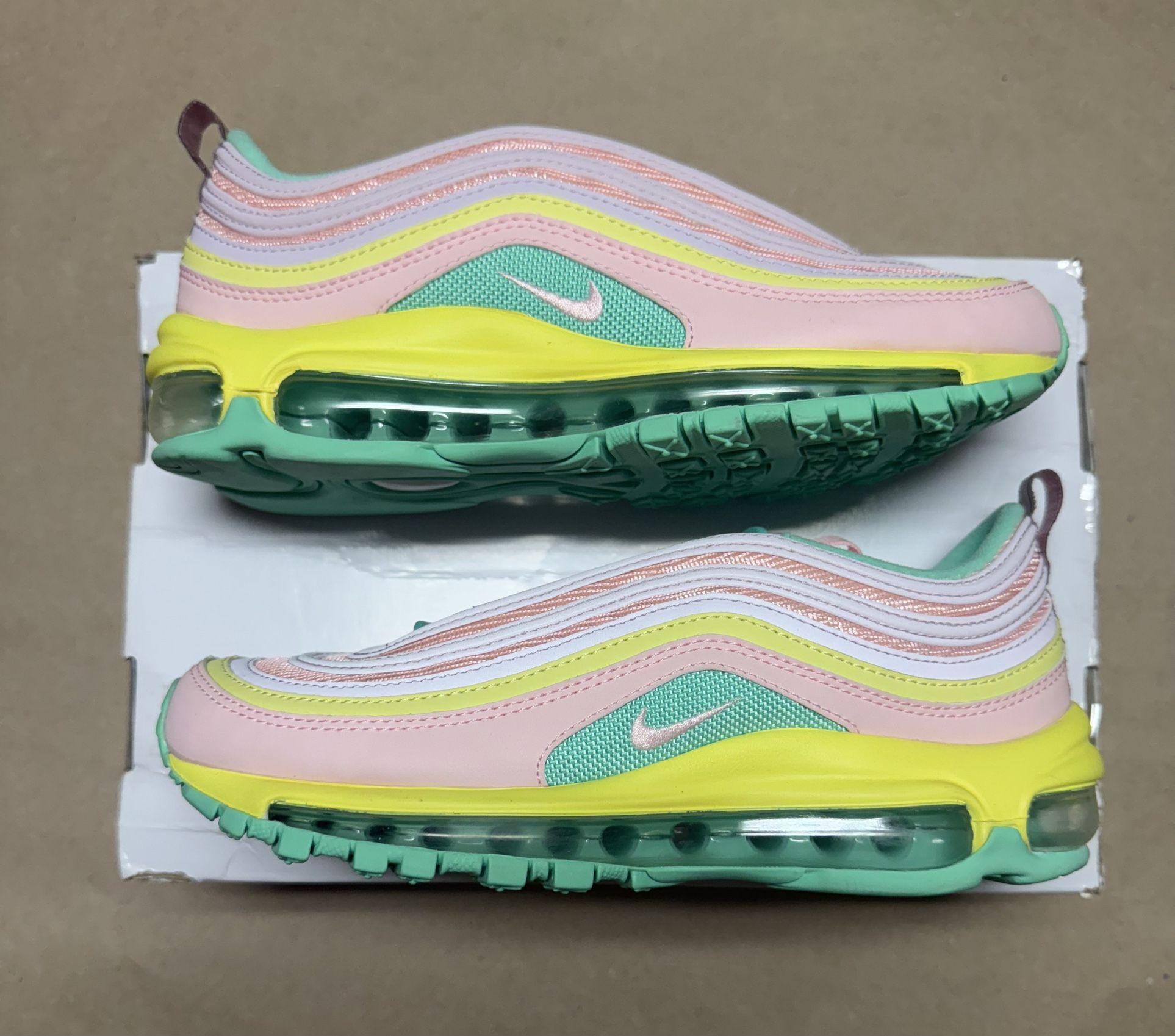 Nike Air Max 97 Nike By You size 7 women’s running shoes NEW!