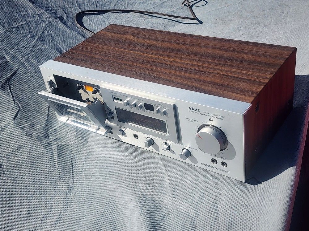 Akai Vintage Home Stereo Cassette Player