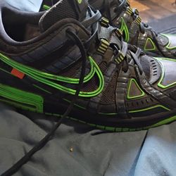 Size 10 Nike air rubber dunks x off white low green strike shoes