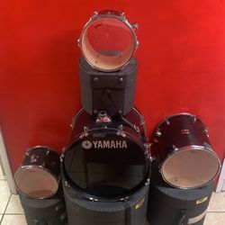 Yamaha Drum Set Without Cymbals 