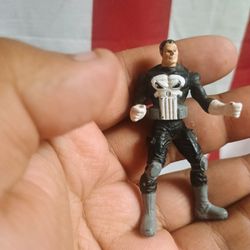 MARVEL LEGENDS Toybiz 2003 Series 4 PUNISHER Action Figure War Zone 2.75"