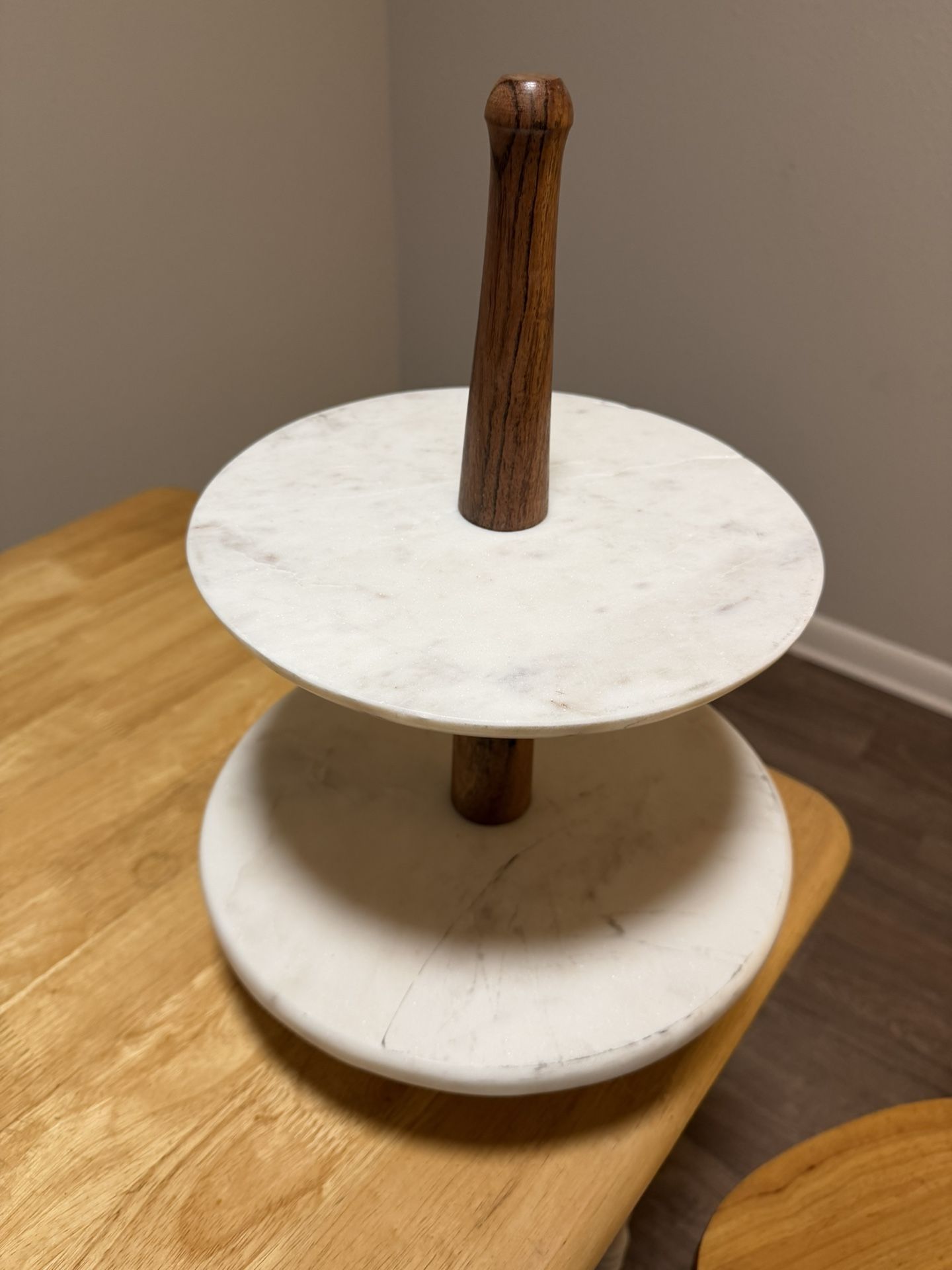 White 2 Tier Marble Cake and Stand With Wood Pipe