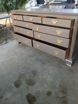 Mueble de madera