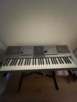 Piano and Piano Stand set
