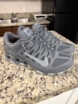 Nike Reax Training cool grey
