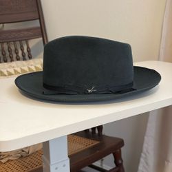 Stetson Stratoliner Peacock