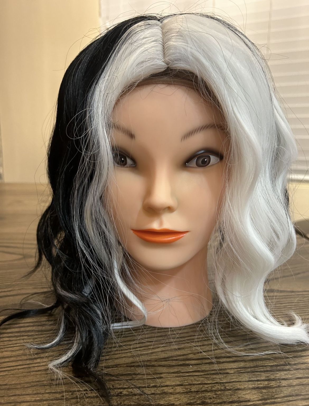 Adult Cruella Da Vil Black & White Wig