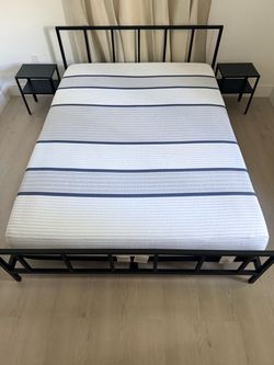 Serta iSeries Hybrid Queen Mattress – Excellent Condition
