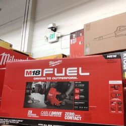 MILWAUKEE M18 FUEL DRAIN SNAKE W/ CABLE DRIVE LOCKING FEED SYSTEM KIT