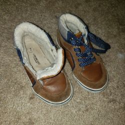 Genuine Kids Toddler Sz 7 Shoes *Used