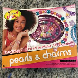 Pearls & Charms Bracelets Kit 