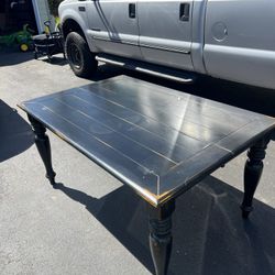Dinning Room Table & Chairs