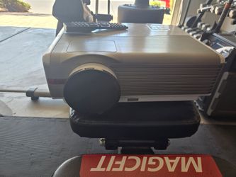 Outdoor projector with pelican case