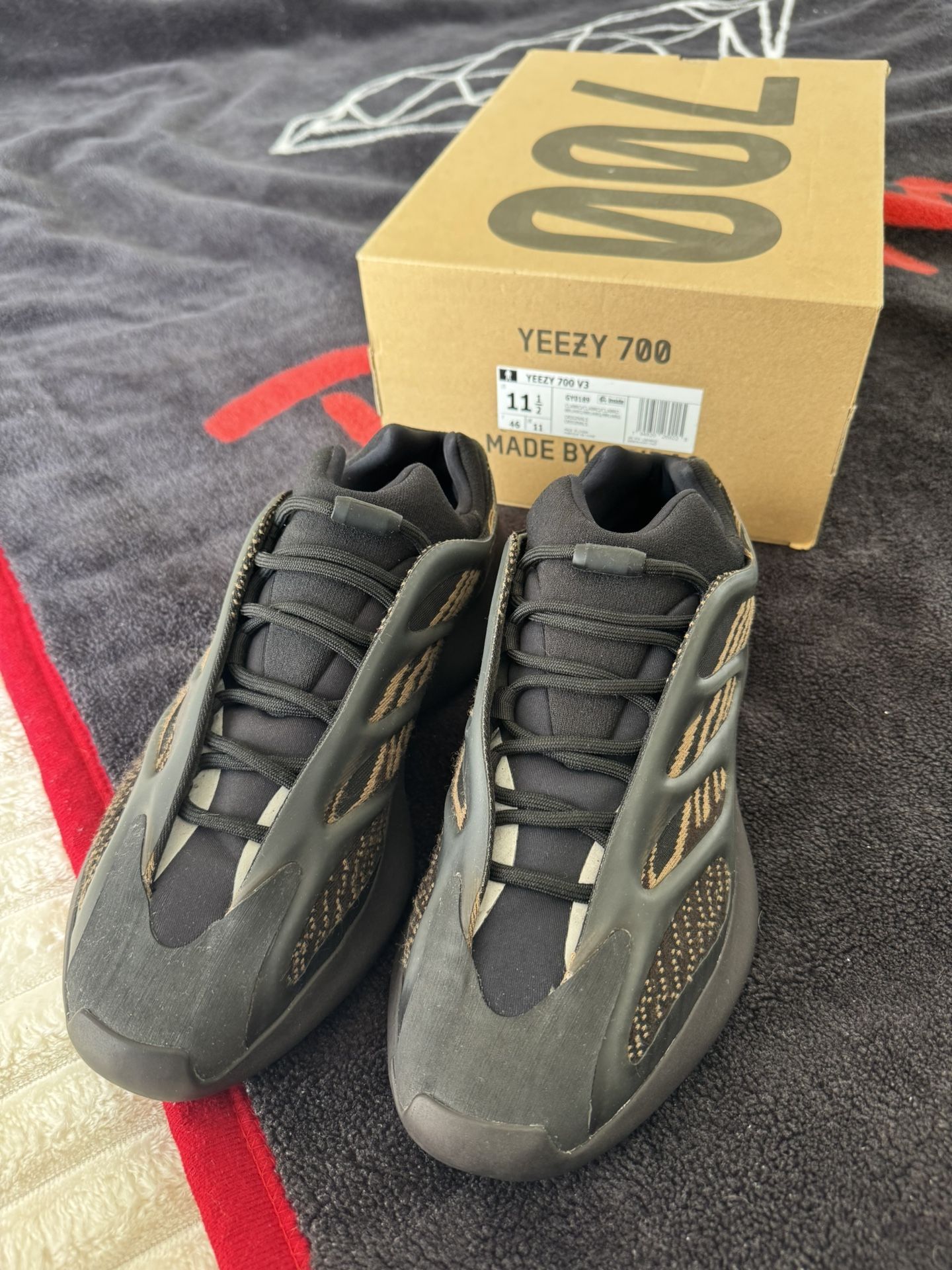 Yeezy 700 Size 11.5