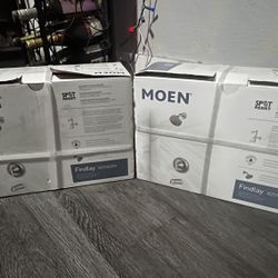 MOEN Findlay Single-Handle 6-Spray Tub and Shower Faucet  (Valve Included)