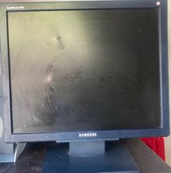 20” Two monitors,dell & samsung , $10 . Each, cash only
