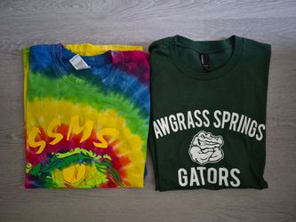 NEW Sawgrass Springs Middle Tshirts Field Trip & Tie Dye Sz L