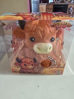 Highland Cow Interactive Toy in Box