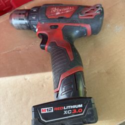 Milwaukee M12 Drill With Battery $60