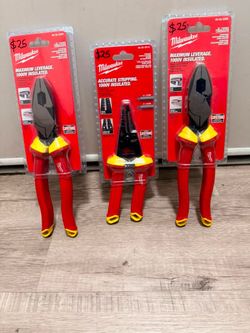 Milwaukee 1000V Insulated Pliers & Stripper Set