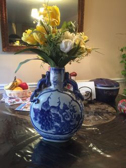 Flower vase