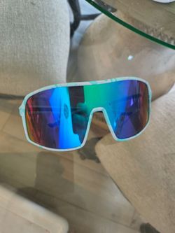 Shades Gnar