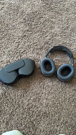 AirPod Max midnight
