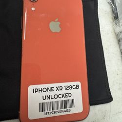 iPhone XR 128GB UNLOCKED 