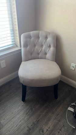 Accent Chair – Excellent Condition