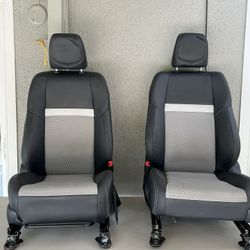 FRONT+REAR SEATS OEM TOYOTA PARTS