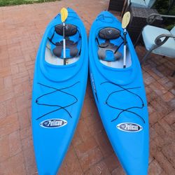 2 Pelican Sea Kayaks With Paddles 