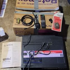 Sony Betamax SL-HFR70 w/ box, instructions, remote PARTS OR REPAIR 